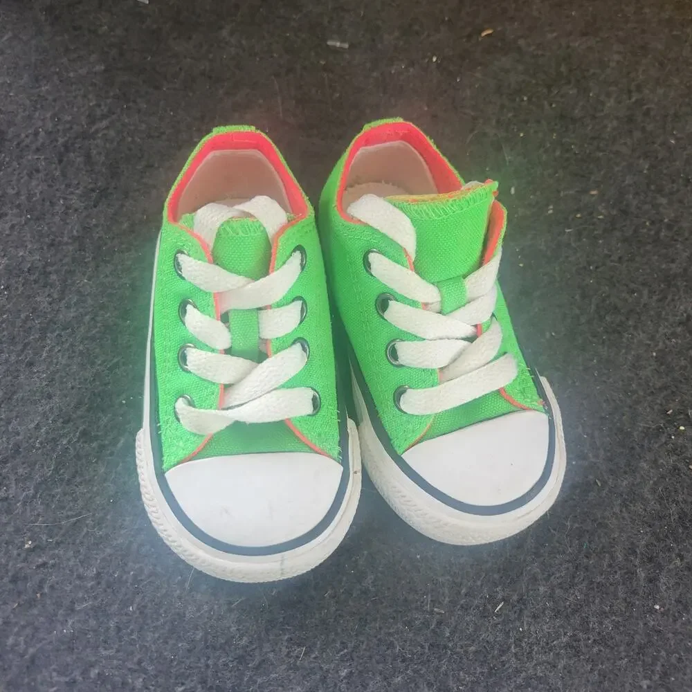 Converse All Star junior Chuck Size 4 Sneakers green‎ Canvas Low Top Shoes